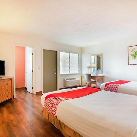 Oyo Waterfront Hotel- Cape Coral Fort Myers, Fl מראה חיצוני תמונה