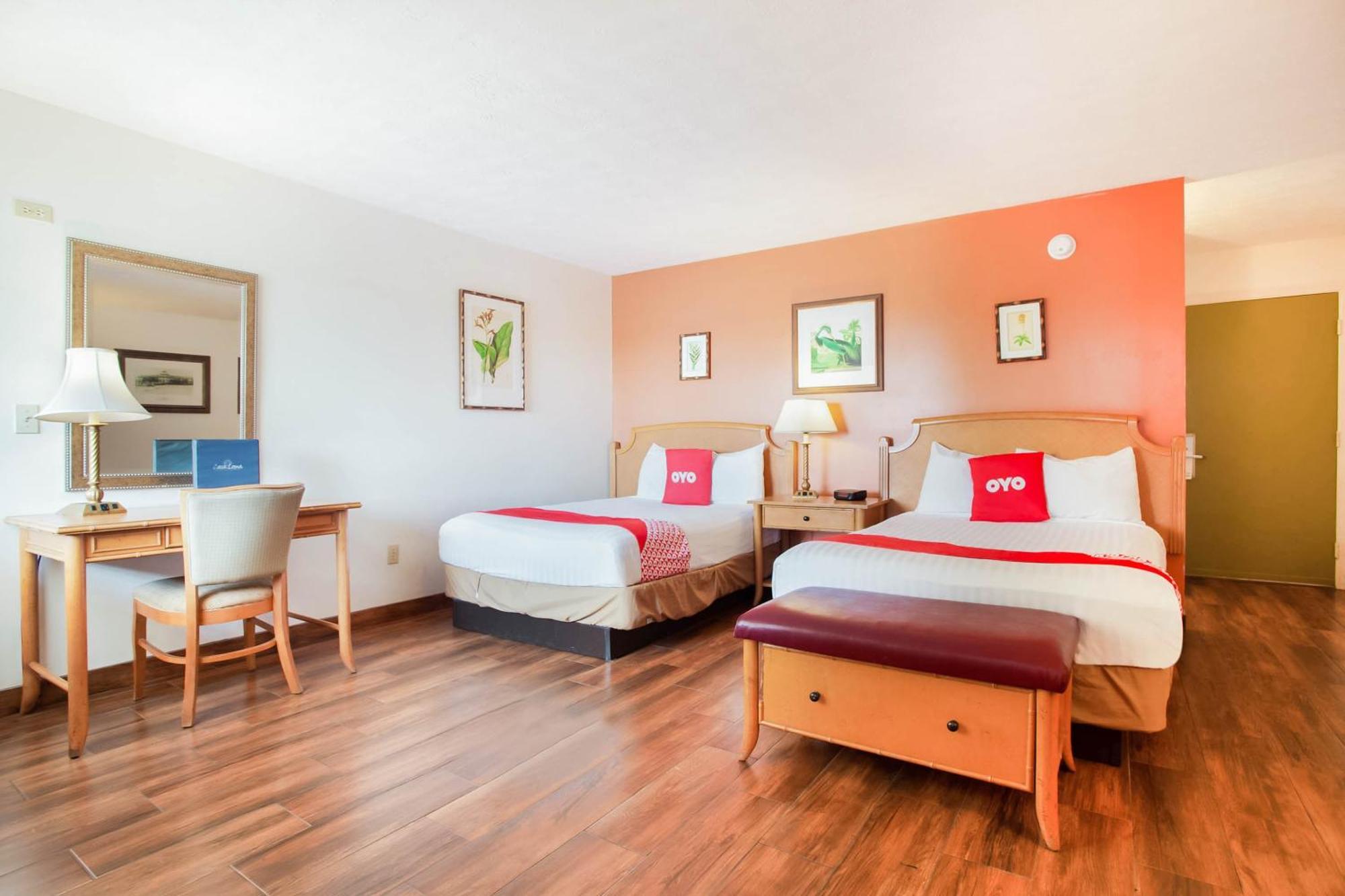 Oyo Waterfront Hotel- Cape Coral Fort Myers, Fl מראה חיצוני תמונה