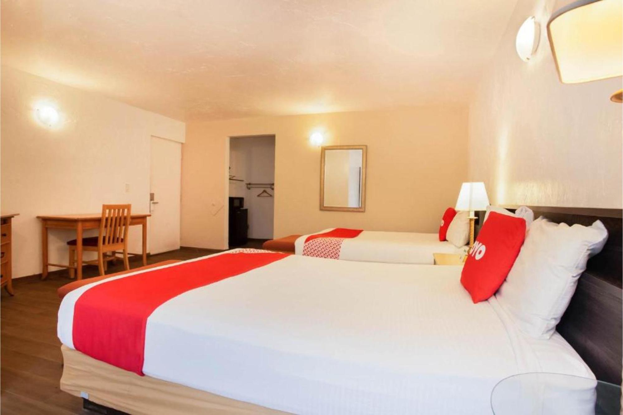 Oyo Waterfront Hotel- Cape Coral Fort Myers, Fl מראה חיצוני תמונה