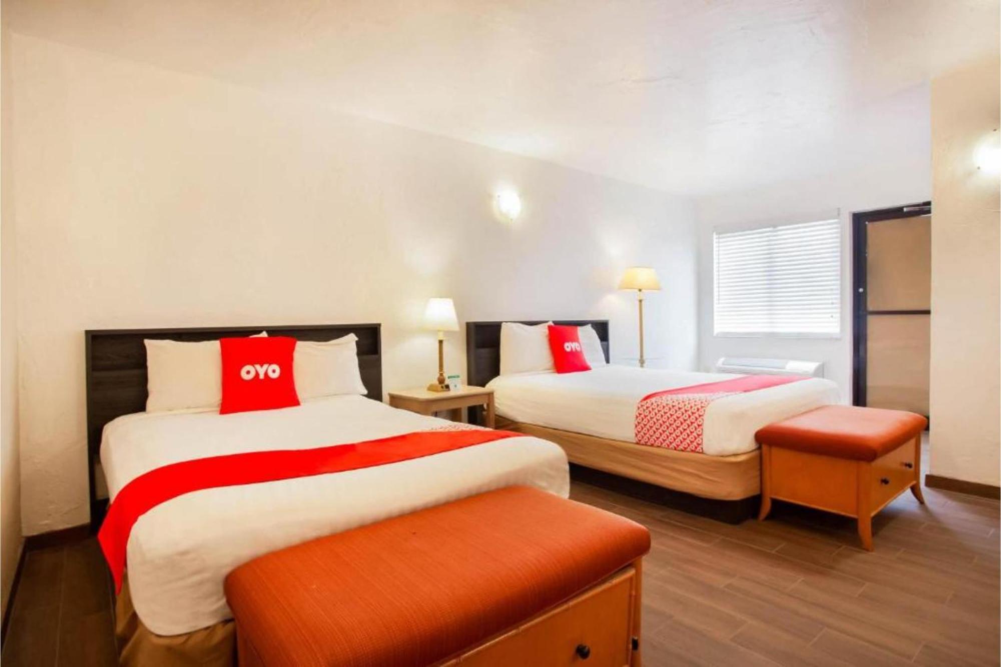 Oyo Waterfront Hotel- Cape Coral Fort Myers, Fl מראה חיצוני תמונה